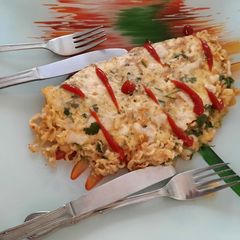 A picture of Maggi cheesy omelet.