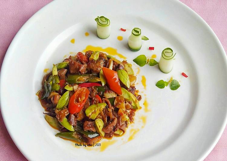 Sambal goreng cumi asin pete