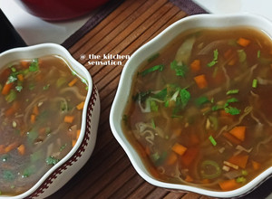 A picture of Hot and sour soup.