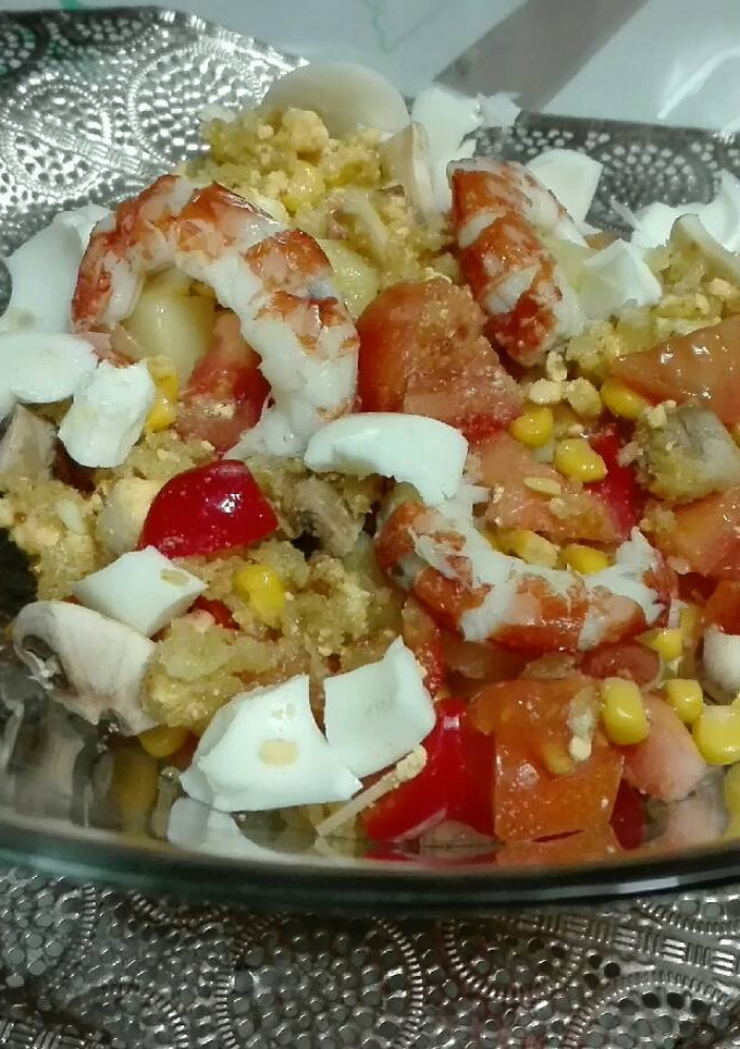 Una foto de Ensalada de gambas