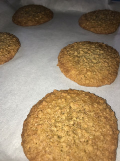 A picture of Grape-Nut Cookies.