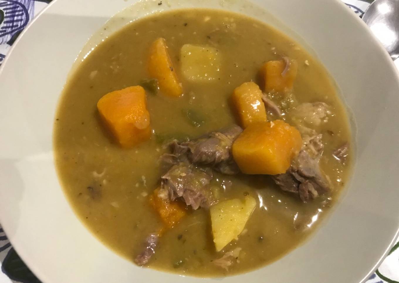Guisantes al codillo (Receta cubana)