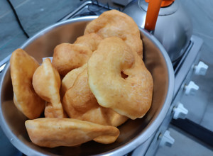 Una foto de Tortas fritas con aceite