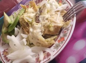 Una foto de Enchiladas de papa en salsa verde