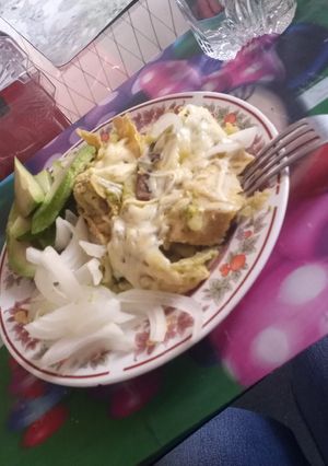 Una foto de Enchiladas de papa en salsa verde