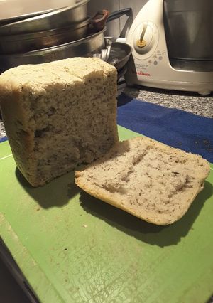 Una foto de Pan de orégano en panificadora