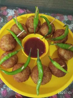 बचे हुए चावल के कटलेट (bache huye chawal ke cutlet recipe in Hindi) रेसिपी मुख्य फोटो