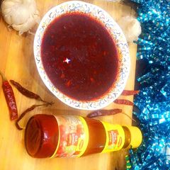A picture of Momos Chutney.