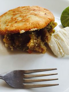 Una foto de Chicharron en salsa verde