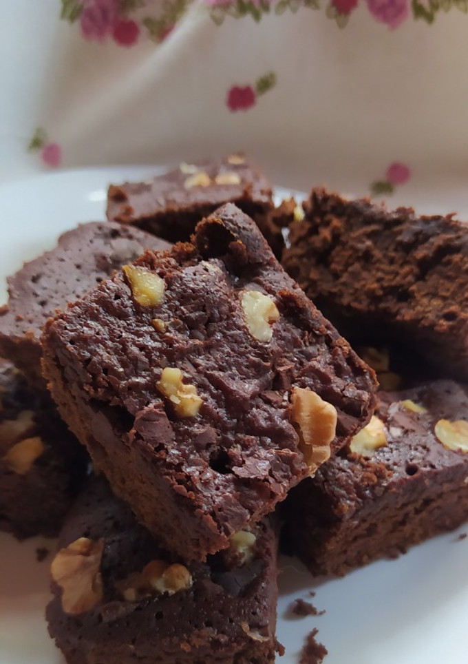 Una foto de Brownie Chocolatoso Vegano y Sin Tacc