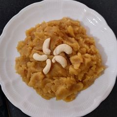 A picture of Moong dal halwa.