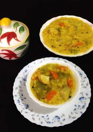 A picture of Broken Wheat Dal Porridge.