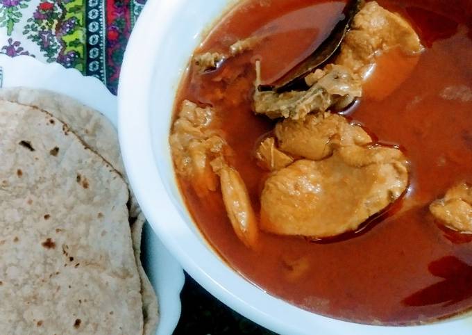 Chicken shorba with roti Recipe by Ayesha Siddiqa - Cookpad