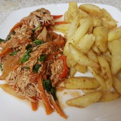 A picture of My Pressure cooked Chicken in Beer 😀.