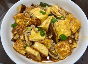家常紅燒豆腐煲 的食譜成品照片