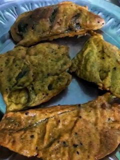 পালং পাতার বড়া(palong patar bora recipe in Bengali) রেসিপির প্রধান ছবি