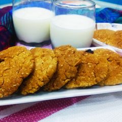 A picture of Wheat flour oats cookies.