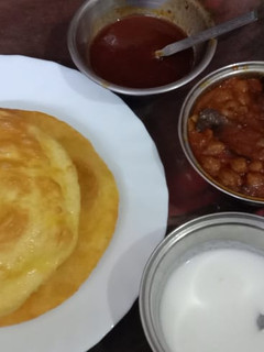 छोले भटूरे (chole bhature recipe in Hindi) रेसिपी मुख्य फोटो