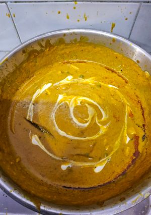 A picture of Yellow Malai Paneer.