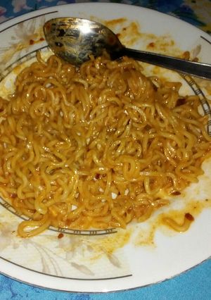 ঝাল নুডলস রেসিপির প্রধান ছবি