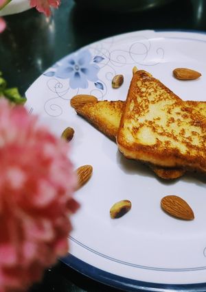 A picture of Quick And Easy French Toast.