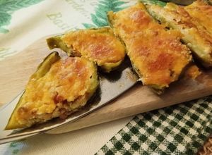 Foto di Zucchine Ripiene Ricotta Pomodori Secchi Capperi Prosciutto Cotto Scamorza Affumicata