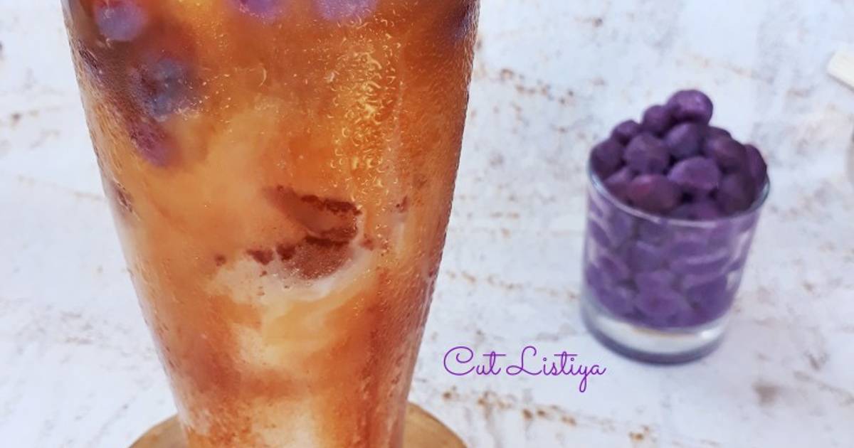 Resep Coffee Milk Tea with Purple Boba oleh Cut Listiya - Cookpad