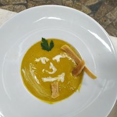 A picture of Créme Carrot Soup.