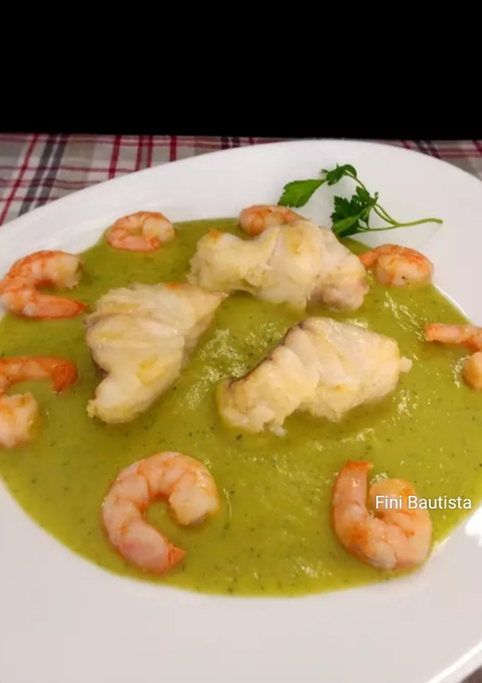 Una foto de Rape en salsa de calabacín al curry