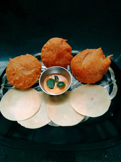 கேரளா பப்பட பஜ்ஜி செய்முறை முக்கிய புகைப்படம்