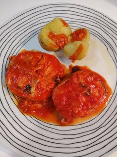 Una foto de Merluza en salsa de piquillos light