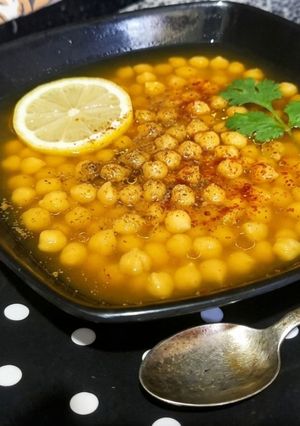 صورة لوصفة حمص بالكركم