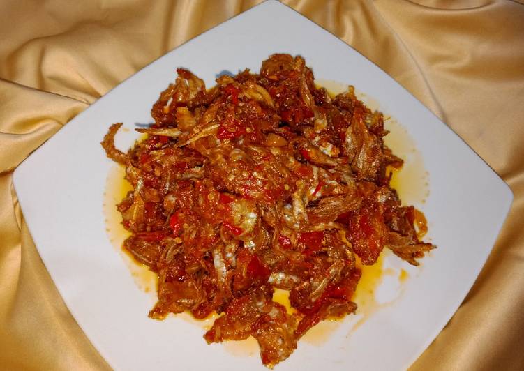 makanan Balado ikan (asin) tawar by El Hallie yang Lezat Sekali