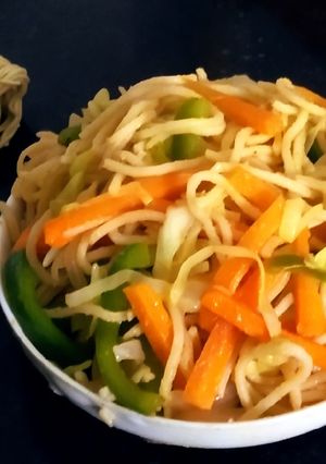 A picture of Veg Hakka Noodles.
