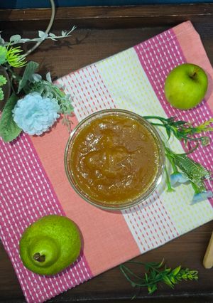A picture of Apple Marmalade 🍏🍎🍯.
