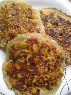 ஸ்வீட் கார்ன் பேன் கேக் (Sweetcorn pancake recipe in tamil) செய்முறை முக்கிய புகைப்படம்