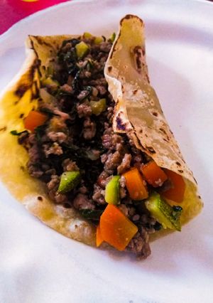 Una foto de Tacos de molida y vegetales