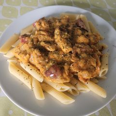 A picture of Creamy and Spicy Chicken and Chorizo Pasta.