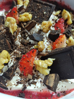 Una foto de ~Mousse de frutillas🍓🍓🍓 keto~