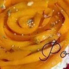 A picture of Eggless mango cake.