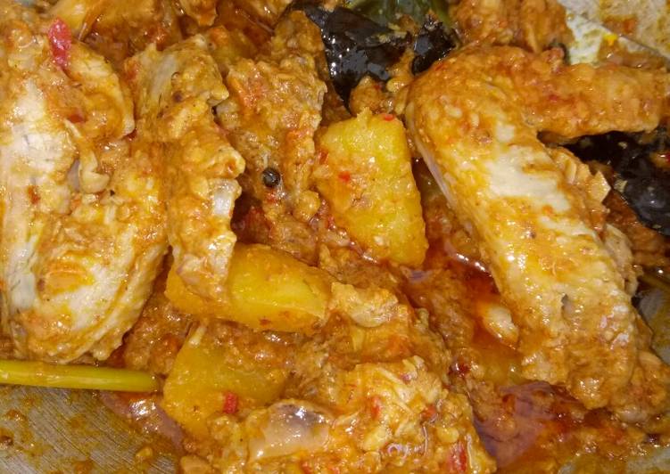 Resep Rendang daging ayam + kentang yang Menggugah Selera