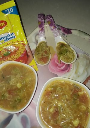 A picture of Maggi noodles soup.