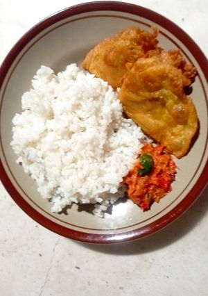 Foto resep Telur Dadar Crispy Sambal Pedas