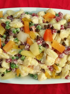 A picture of Russian Salad🍎🍍😋.