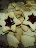 Μπισκότα Λίνζερ της Ναϊγκέλα Λώσον (Linzer cookies by Nigella)