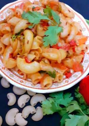 मसाला मैक्रोनी (Masala macaroni recipe in hindi) रेसिपी मुख्य फोटो