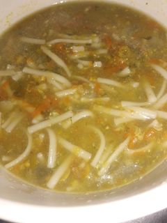 Una foto de Sopa de verdura y fideos Espagueti