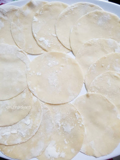 Foto resep 99. Kulit Gyoza Homemade (Tutorial)