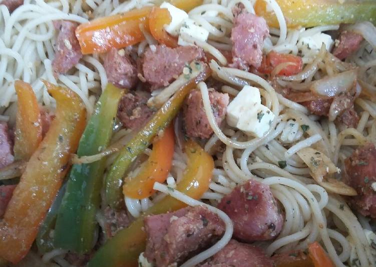 Macarrão com gergilim moído