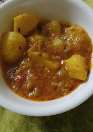 बैंगन आलू की सब्जी (baingan aloo ki sabzi reicpe in Hindi) रेसिपी मुख्य फोटो